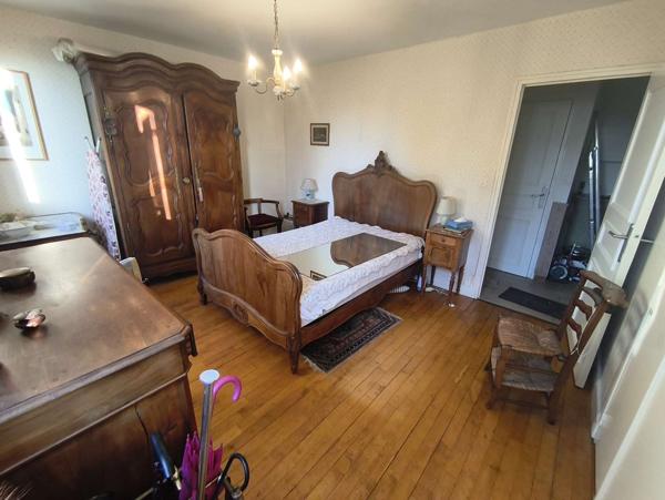 Ancienne ferme rénovée – 6 chambres, piscine et vue nature – Tulle