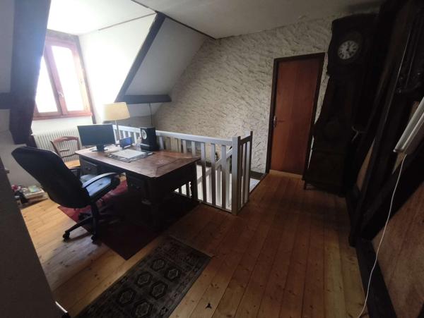 Ancienne ferme rénovée – 6 chambres, piscine et vue nature – Tulle