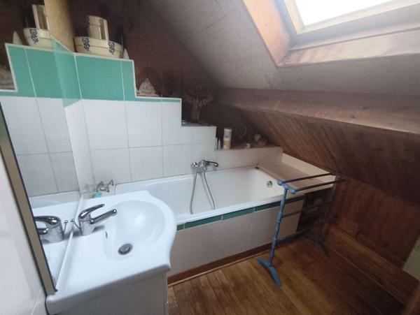 Ancienne ferme rénovée – 6 chambres, piscine et vue nature – Tulle