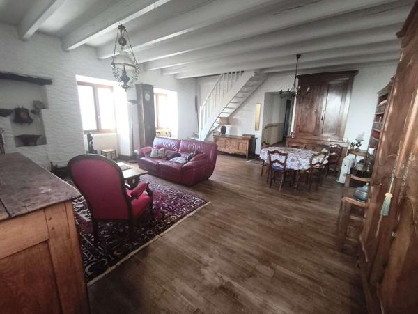 Ancienne ferme rénovée – 6 chambres, piscine et vue nature – Tulle