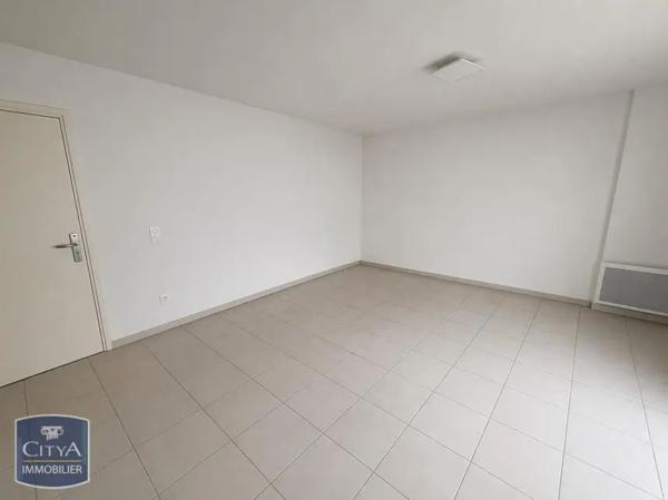 Appartement à louer 1 pièce 30.26m² Nîmes (30000)