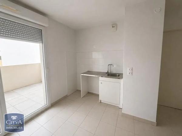 Appartement à louer 1 pièce 30.26m² Nîmes (30000)