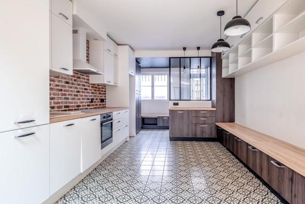 Appartement Paris 4 pièce(s) 83.10 m2