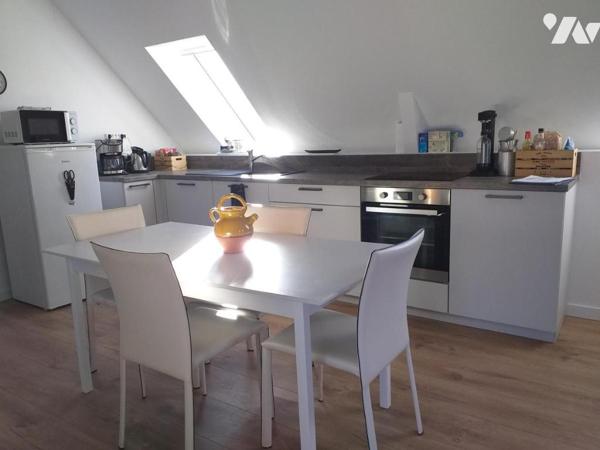 Bourg maison récente de 4 chambres sur jardin de 844m² poss 2 logements