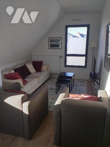 Bourg maison récente de 4 chambres sur jardin de 844m² poss 2 logements