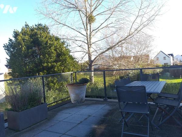 Bourg maison récente de 4 chambres sur jardin de 844m² poss 2 logements