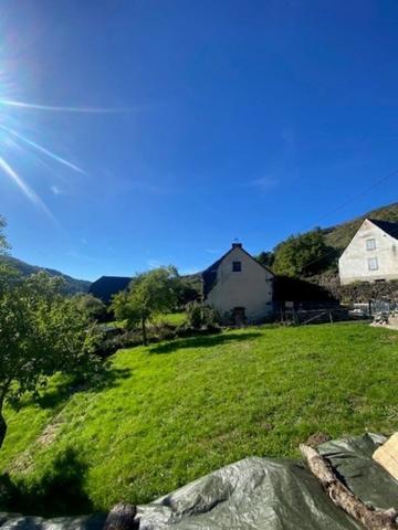 Maison de campagne à vendre 3 pièces proche de Salers (15)