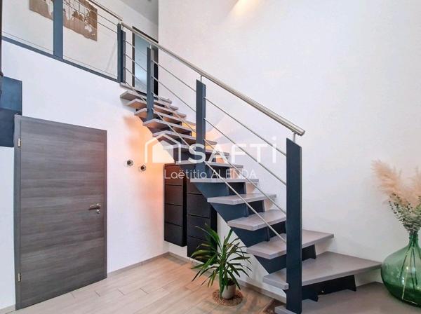 Maison individuelle de 155m2 avec prestations de qualité, double garage et jacuzzi