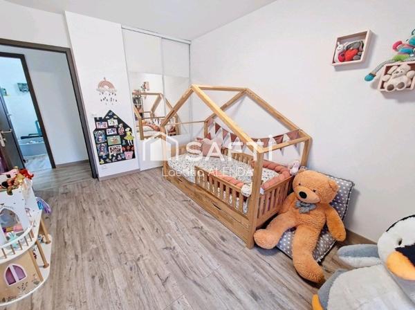 Maison individuelle de 155m2 avec prestations de qualité, double garage et jacuzzi