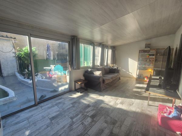 Port-de-Bouc (13110) Charmante maison de village rénovée de 90 m² avec jardin