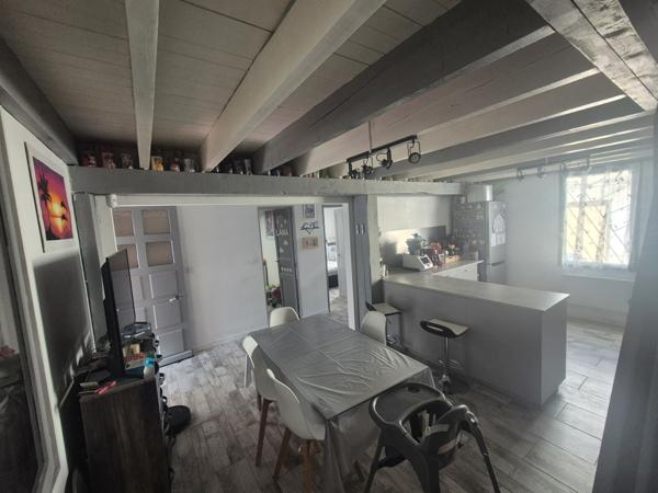 Port-de-Bouc (13110) Charmante maison de village rénovée de 90 m² avec jardin