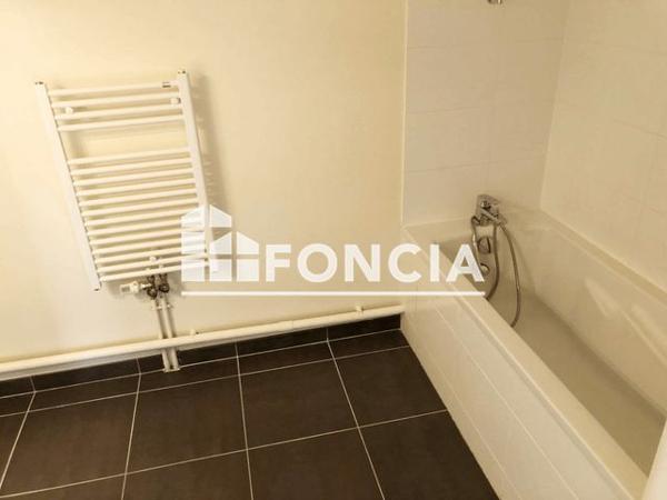 Location Appartement 3 pièces 57.6 m² - 5 RUE ADRIENNE BOLLAND Le Petit-quevilly 76140