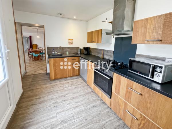Maison
         5 pièces
        - 129 m² 254 000 € *