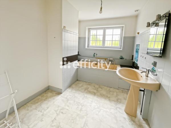 Maison
         5 pièces
        - 129 m² 254 000 € *