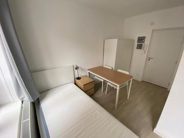 A LOUER : T1 à LILLE • rue Pharaon de Winter, Vieux-Lille • 575 € CC • Réf. 753-001