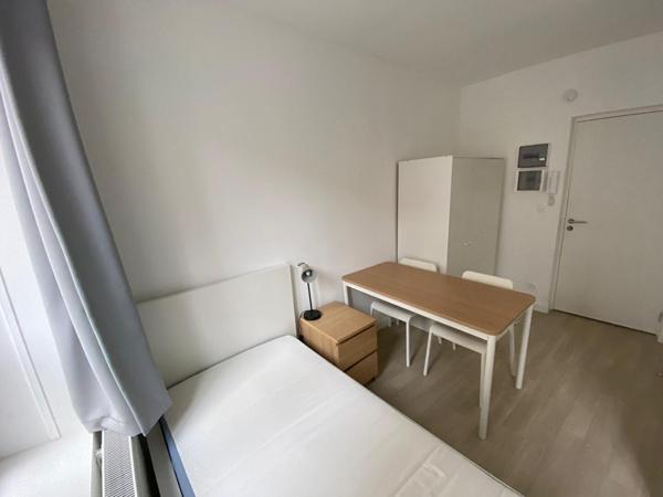 A LOUER : T1 à LILLE • rue Pharaon de Winter, Vieux-Lille • 575 € CC • Réf. 753-001