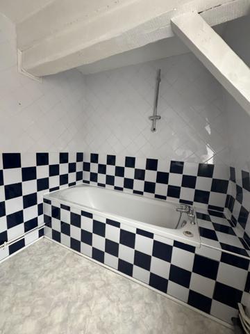 Location Appt 2 pièces - Rue de Wasquehal - 59200 TOURCOING