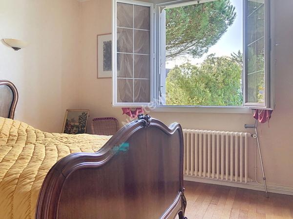 LONGCHAMP,GAUDINIERE, Vaste maison 5 chambres , jardin SO ,Garage