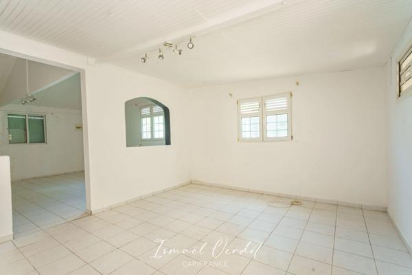 Maison à vendre 3 pièces BAIE MAHAULT (971)