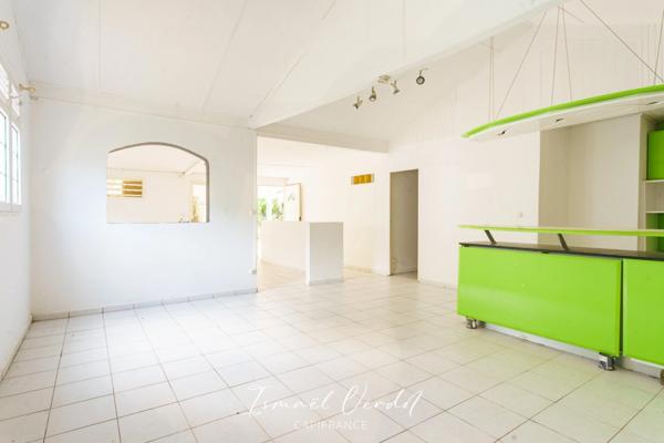 Maison à vendre 3 pièces BAIE MAHAULT (971)