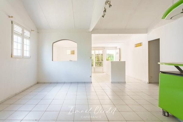 Maison à vendre 3 pièces BAIE MAHAULT (971)