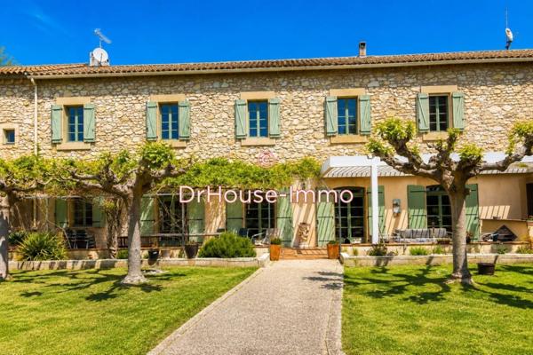 Maison à vendre 7 pièces de 300 m²
