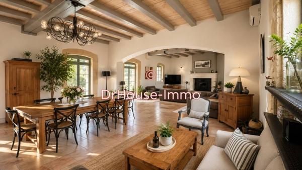 Maison à vendre 7 pièces de 300 m²