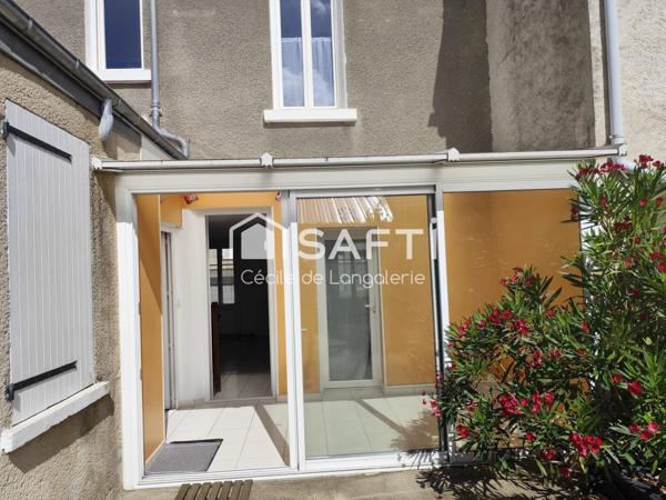 PETITE MAISON PLEIN CENTRE VILLE AU CALME - PROPRE