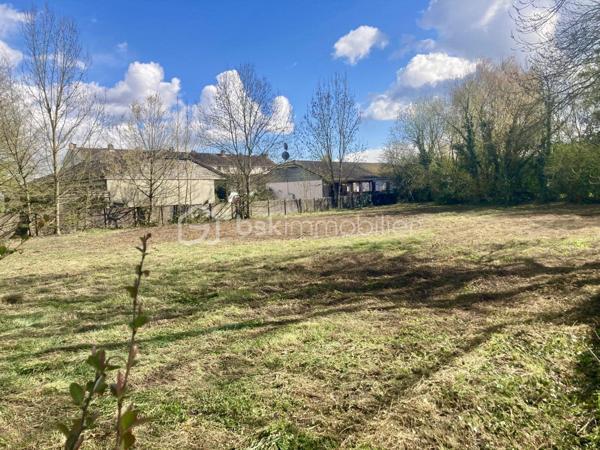 Terrain de 1 772 m²