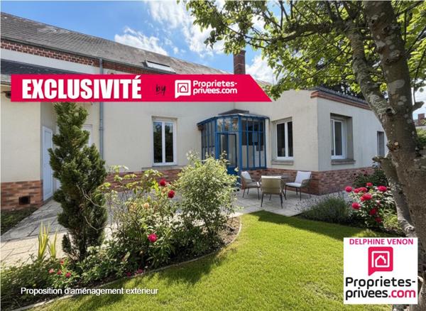Exclusivité - Maison de ville dans l'hyper centre  de Chateauneuf  sur Loire avec garage et  terrain de 500 m²
