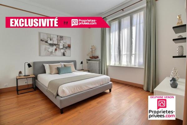 Exclusivité - Maison de ville dans l'hyper centre  de Chateauneuf  sur Loire avec garage et  terrain de 500 m²