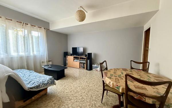 Maison à vendre    7 pièces •  Montélimar