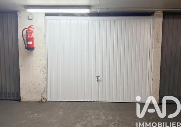 Parking à vendre 16 m² Paris 10