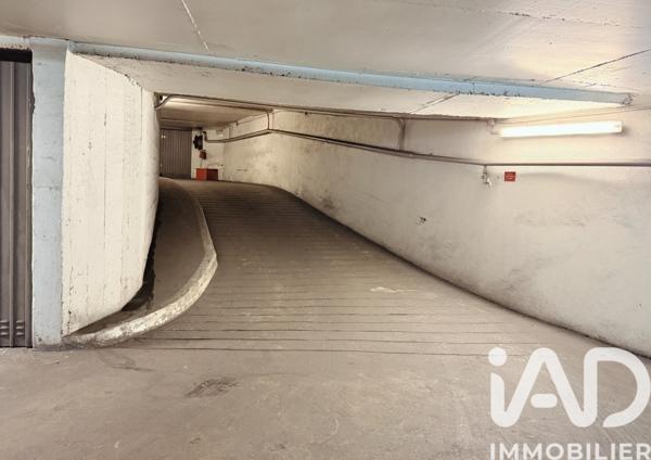 Parking à vendre 16 m² Paris 10