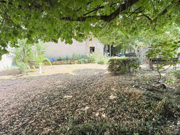 Maison d'habitation 5 pièces et garage