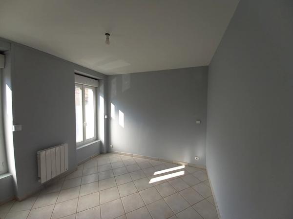 Location                                                      Maison de ville
                        
                     4 pièces                      77 m2                     à Bordeaux