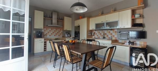 Maison à vendre 8 pièces 223 m² Harcy