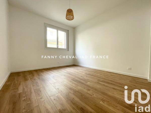 Appartement 4 pièces de 80 m² à Toulon (83000)