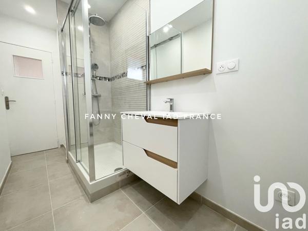 Appartement 4 pièces de 80 m² à Toulon (83000)