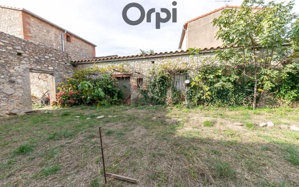 Maison à vendre    2 pièces • 80 m2 Saint-Féliu-d'Avall