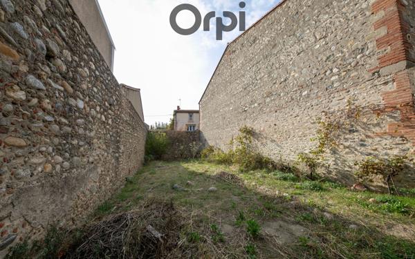 Maison à vendre    2 pièces • 80 m2 Saint-Féliu-d'Avall