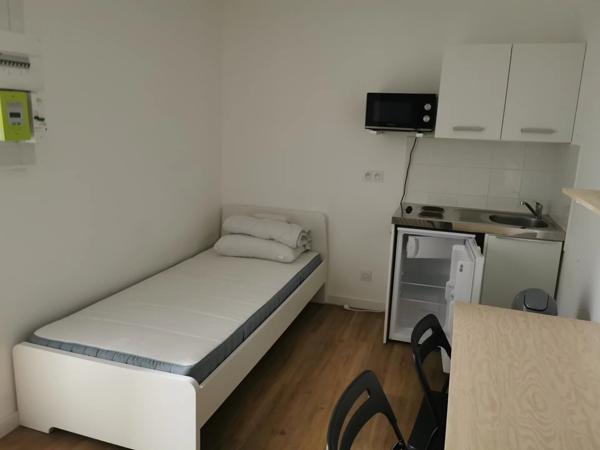 Location Appartement 1 pièces 17 m2 à Avrillé
