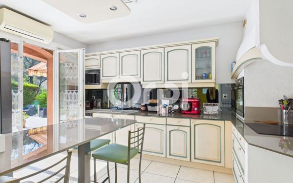 Maison à vendre    6 pièces • 142,84 m2 Pégomas