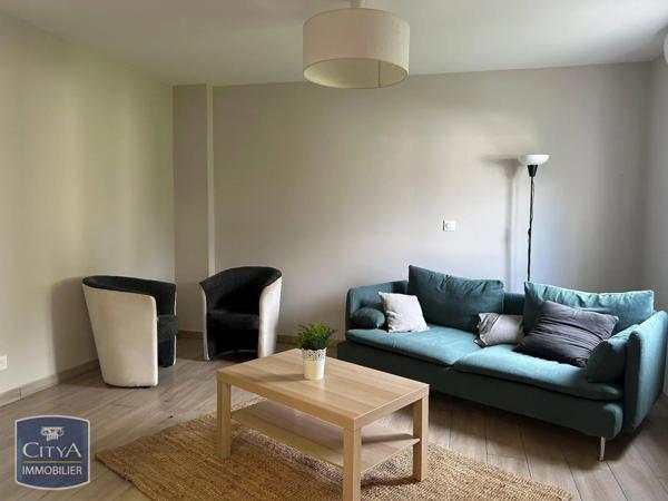 Maison à louer 1 pièce 12.77m²