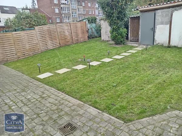 Maison à louer 1 pièce 12.77m²