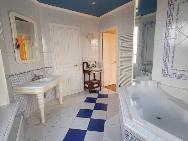 Maison 10 pièces - 240 m² Bien prestige