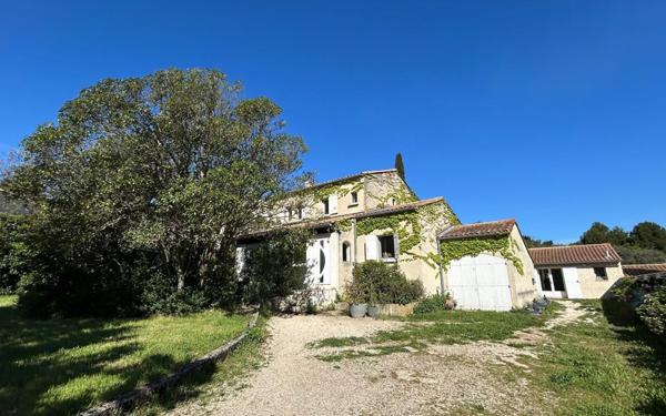 Maison à vendre    6 pièces • 155 m2 Jonquerettes