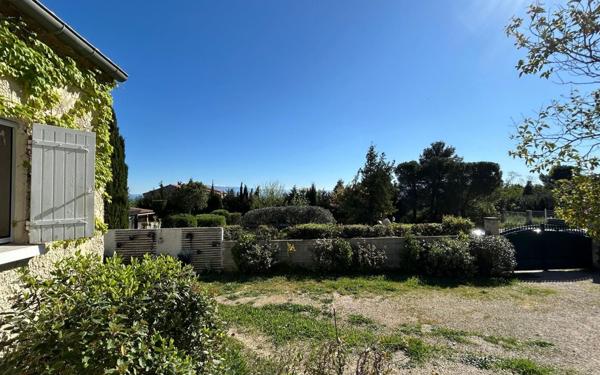 Maison à vendre    6 pièces • 155 m2 Jonquerettes