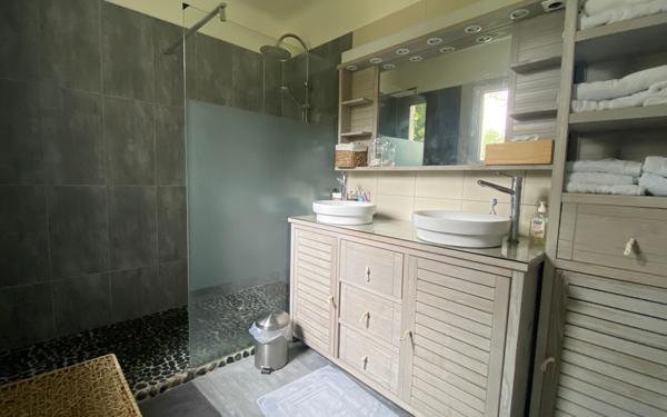 Maison à vendre    6 pièces • 155 m2 Jonquerettes