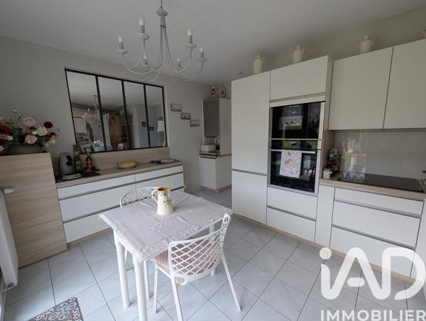 Maison à vendre 6 pièces 149 m² Neufchâtel-en-Bray